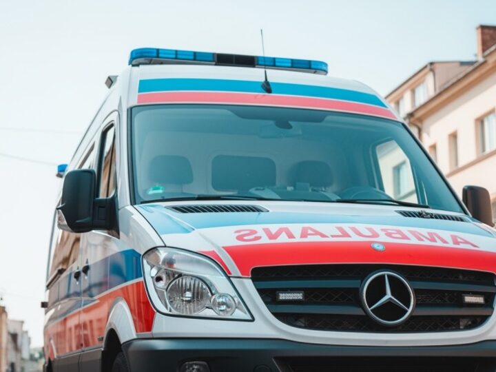 Mundurowi w akcji: Policjant i żołnierz ratują życie mężczyzny w parku