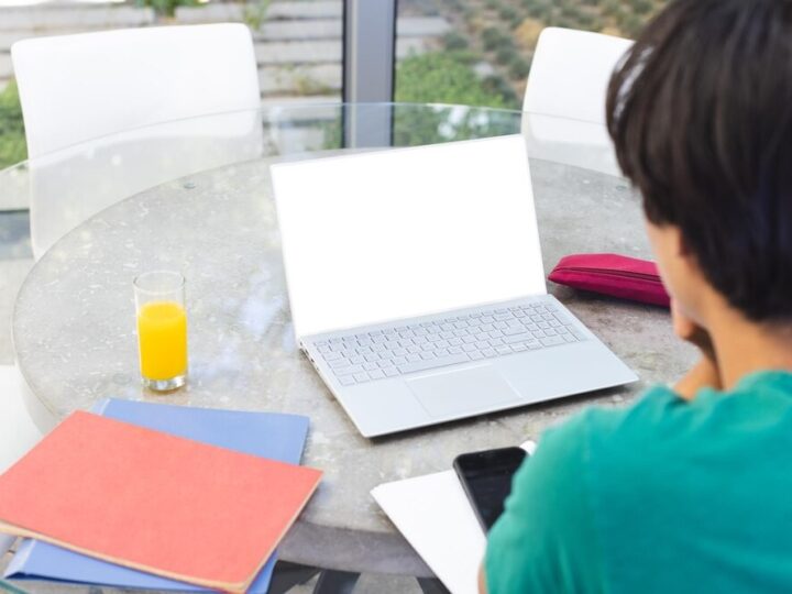 Jakub Oszczakiewicz z ZSO Orzysz zdobywa brąz na Olimpiadzie Wiedzy Konsumenckiej